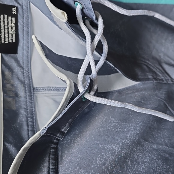 Lularoe board shorts 2x rare hard to find! - Picture 9 of 10